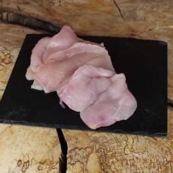 frisch geschnittene Hühnerschnitzel