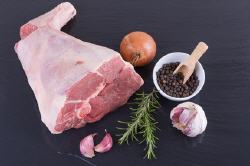 Lammschlögel frisch