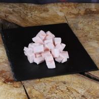 R&uuml;ckenspeck auf W&uuml;rfel geschnitten