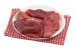 Straußensteak aufgechnitten